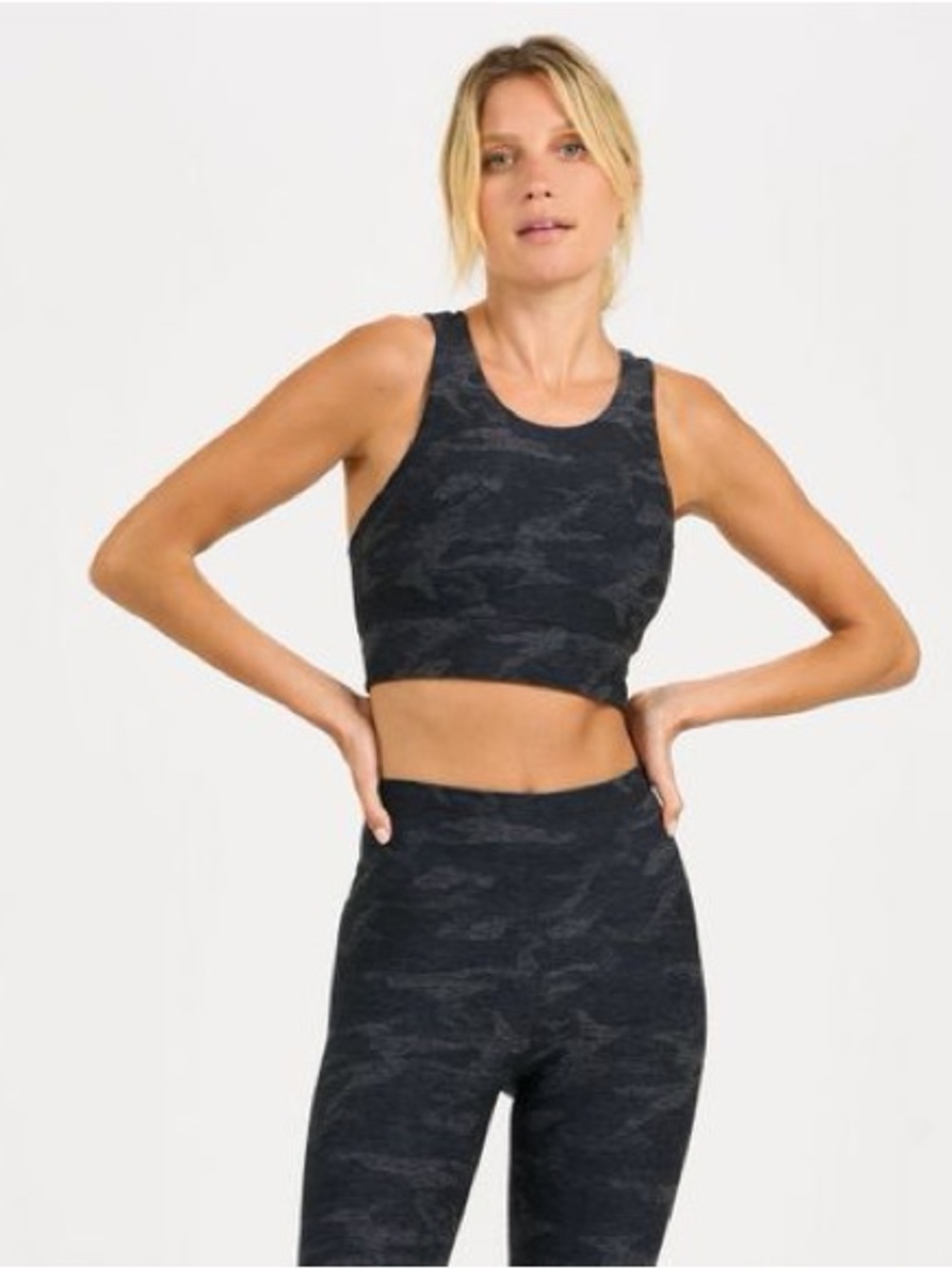 Vuori Elevation Bra Black Camo